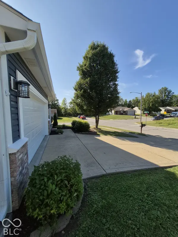 1783 Bridle Way BLVD, Columbus, IN 47201