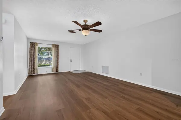 12200 VONN RD #7D, Largo, FL 33774