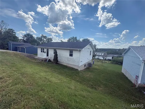 908 E State Route 72, Rolla, MO 65401