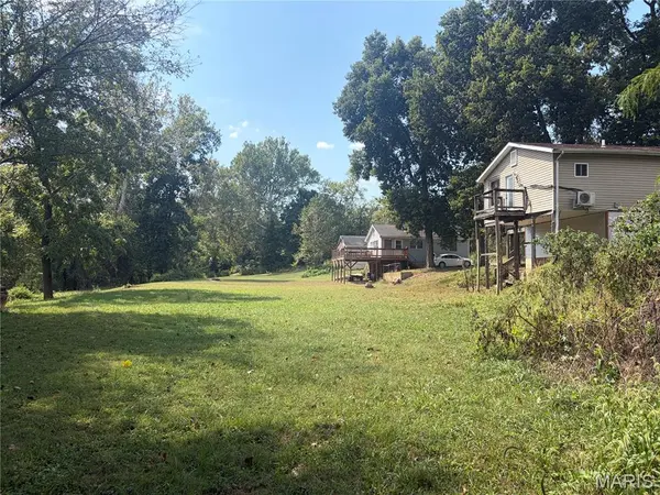 136 Shore Acres DR, Dittmer, MO 63023