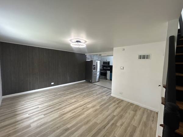9513 S Merrion AVE, Chicago, IL 60617