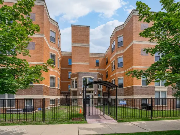6015 N MOZART ST #304, Chicago, IL 60659