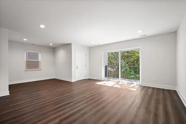 2314 W Arthur AVE #4, Chicago, IL 60645