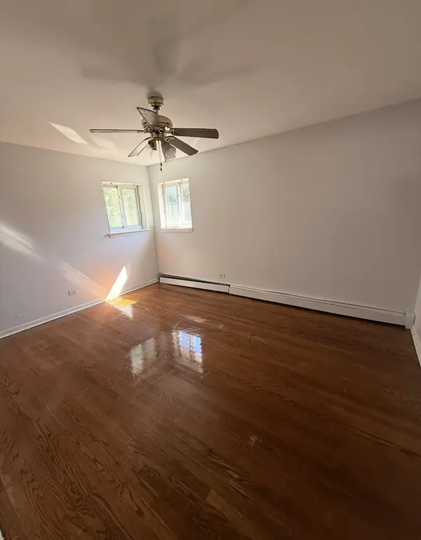 12448 Fairview AVE #2E, Blue Island, IL 60406