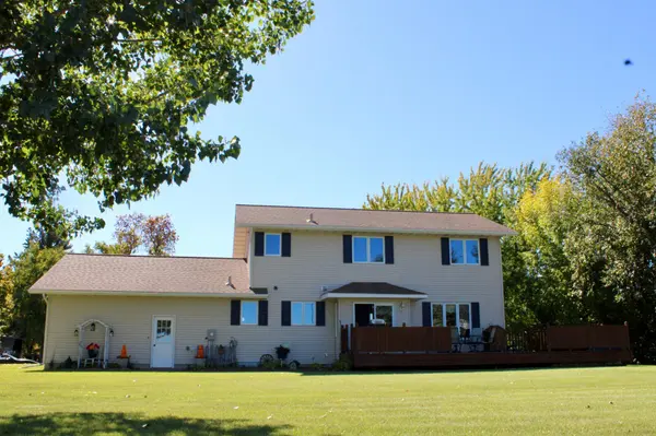 1709 Little John CT, Thief River Falls, MN 56701