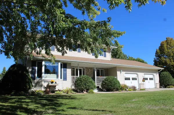 1709 Little John CT, Thief River Falls, MN 56701