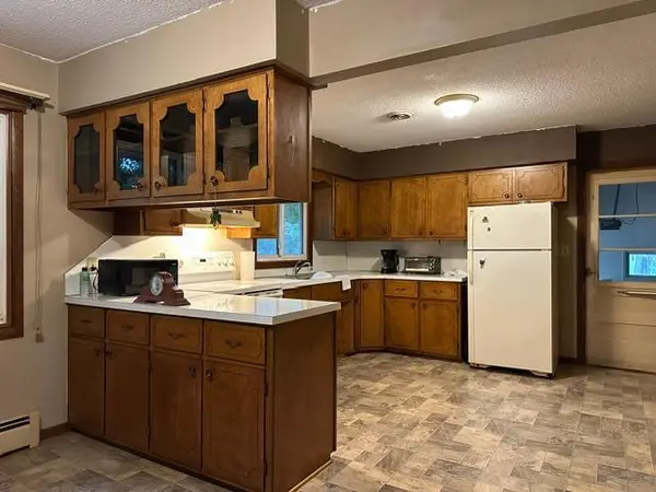 416 S Sunset AVE, Parkers Prairie, MN 56361