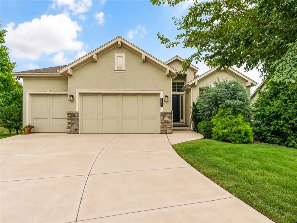 2203 W 132nd ST, Leawood, KS 66209