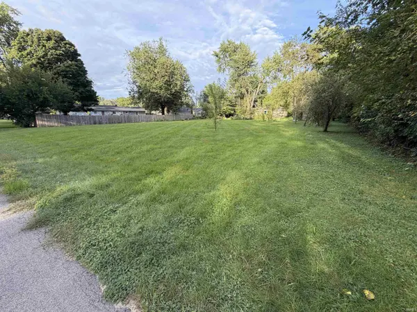 5318 Ruann DR, Fort Wayne, IN 46835