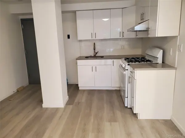 6-05 129st ST #1C, College Point, NY 11356