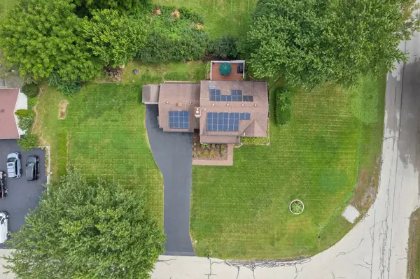 11N583 Howard AVE, Elgin, IL 60124