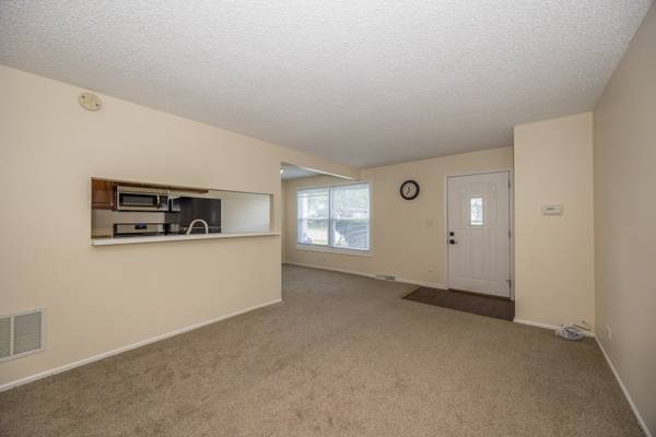1257 Pearl AVE #C, Glendale Heights, IL 60139