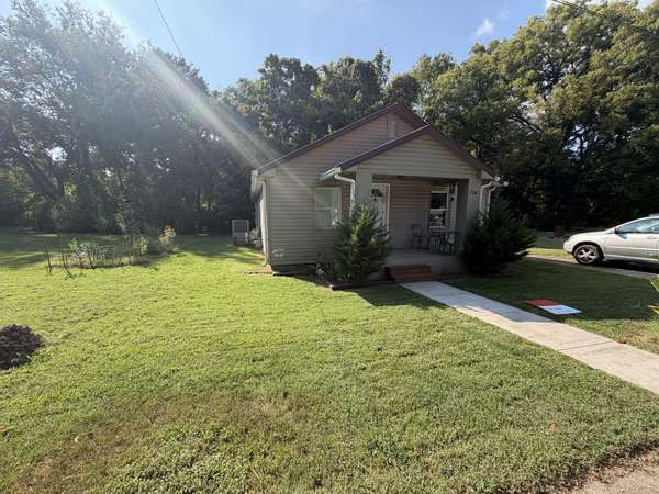 708 Gray St, Mount Pleasant, TN 38474