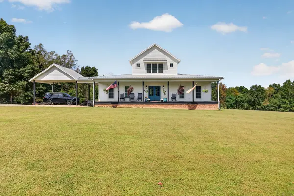 1090 Hatcher Rd, Moss, TN 38575