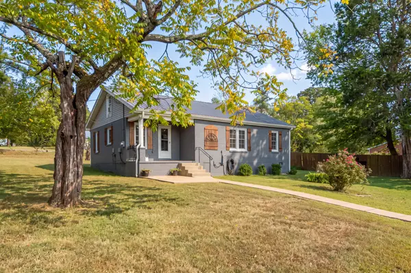 3287 Highway 48 #N, Nunnelly, TN 37137