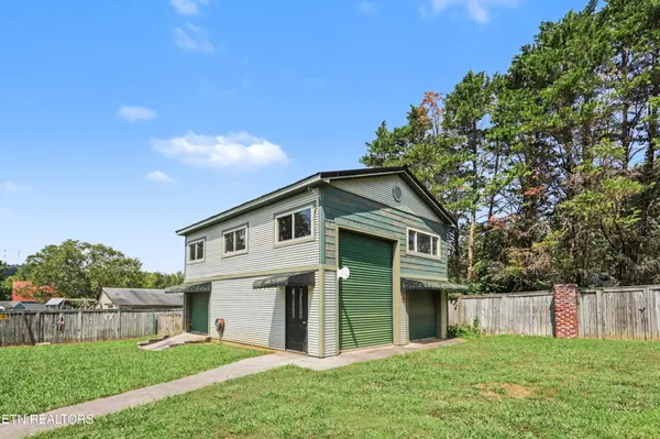 912 Royal Ave, Seymour, TN 37865