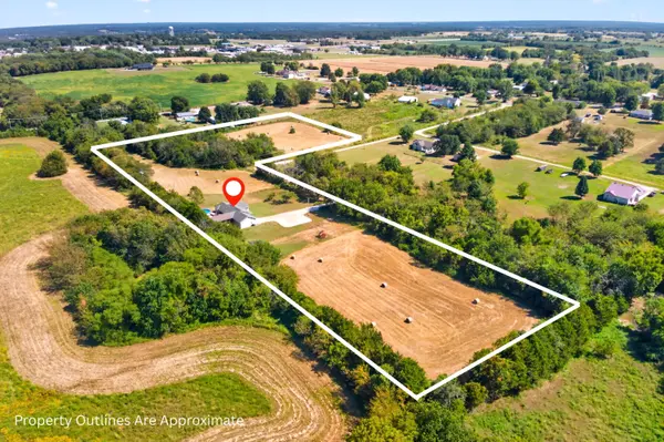 17 Saddleback ST, Buffalo, MO 65622