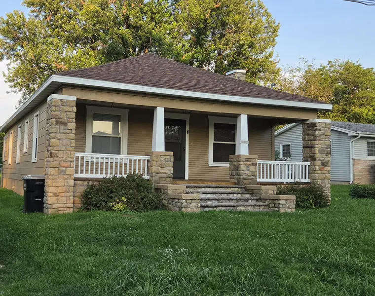 2214 N Fay AVE, Springfield, MO 65803