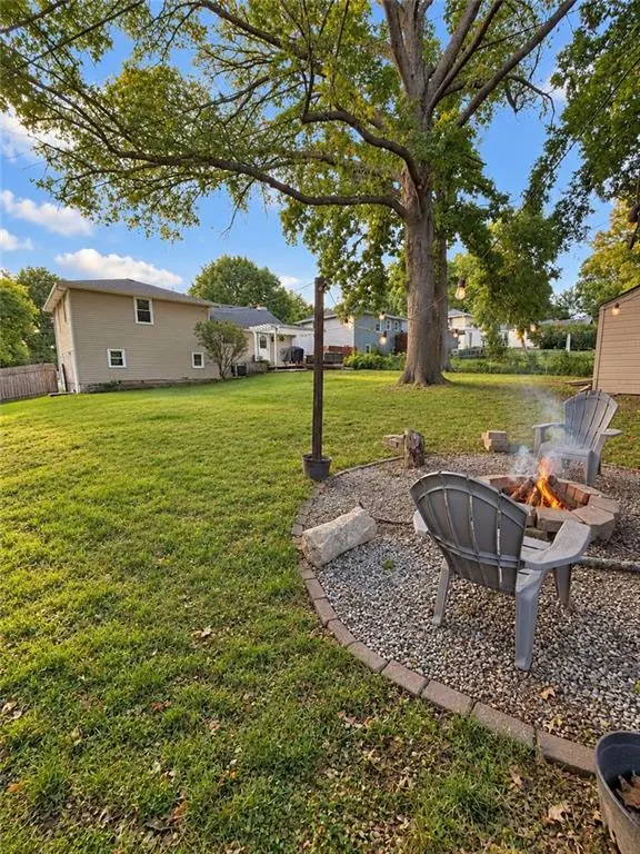6001 Goodman ST, Merriam, KS 66202