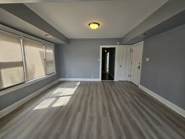 6604 Roosevelt RD #2F, Oak Park, IL 60304