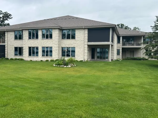 410 W Lake DR #102, Detroit Lakes, MN 56501