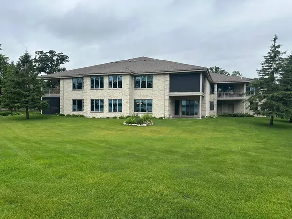 410 W Lake DR #102, Detroit Lakes, MN 56501