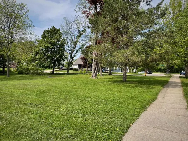 1161 Oak ST, Red Wing, MN 55066