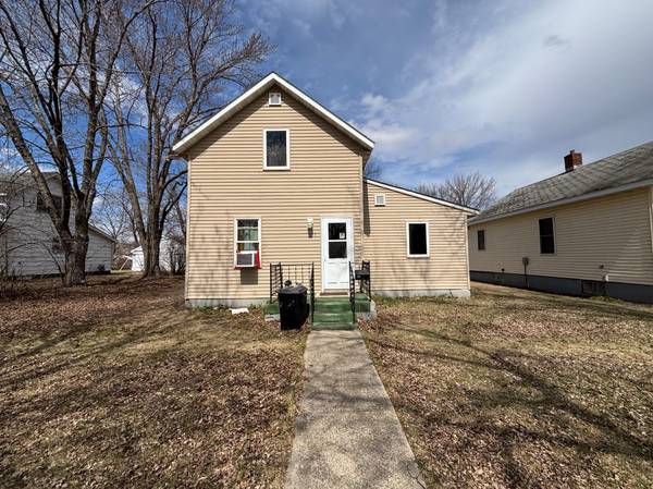 31 E Snelling AVE, Appleton, MN 56208