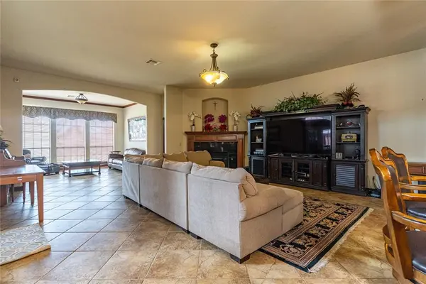 Address not disclosed, Edmond, OK 73012