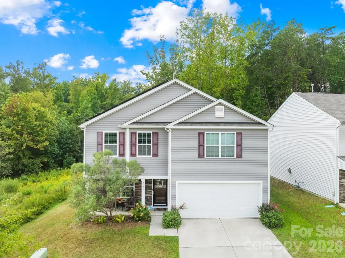 7401 Finnigan RD, Charlotte, NC 28215
