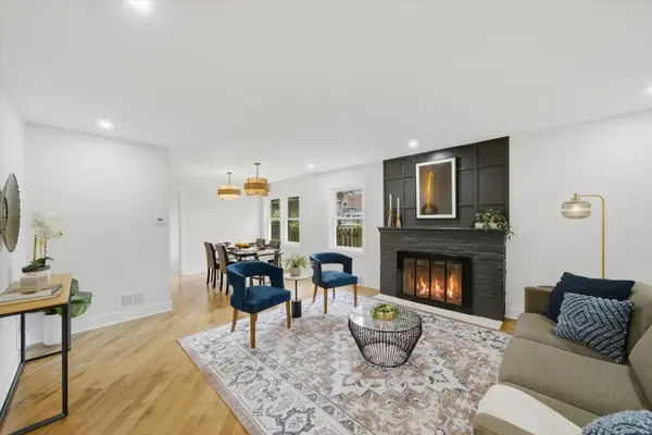 2814 W Balmoral AVE, Chicago, IL 60625