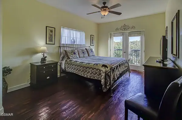 124 Plaza Drive #5301, Pigeon Forge, TN 37863