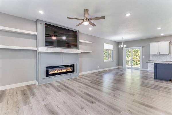 13529 E Rose St, Wichita, KS 67230
