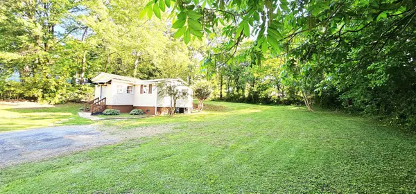 508 S Church Ave, Landrum, SC 29356