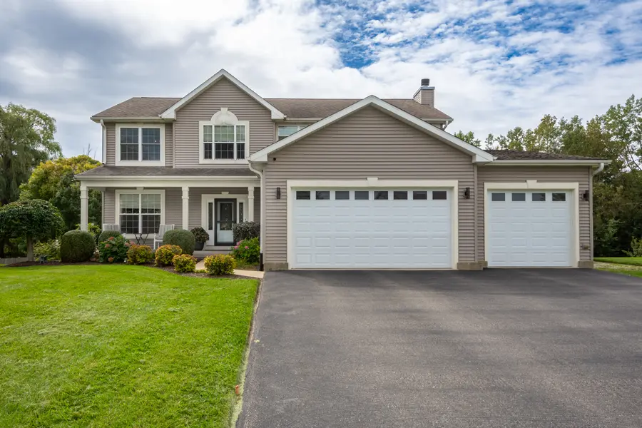 364 Abbey LN, Antioch, IL 60002