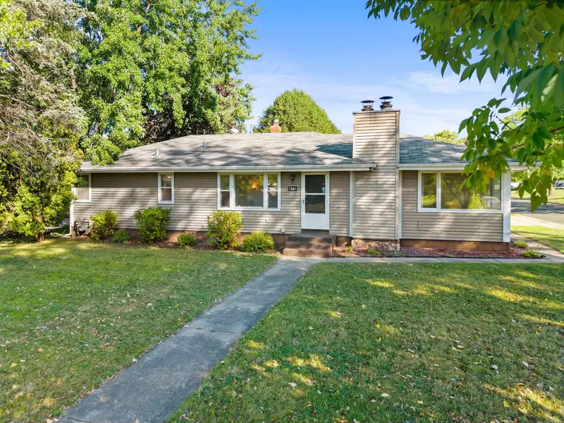 1041 Keefe ST, Eagan, MN 55121