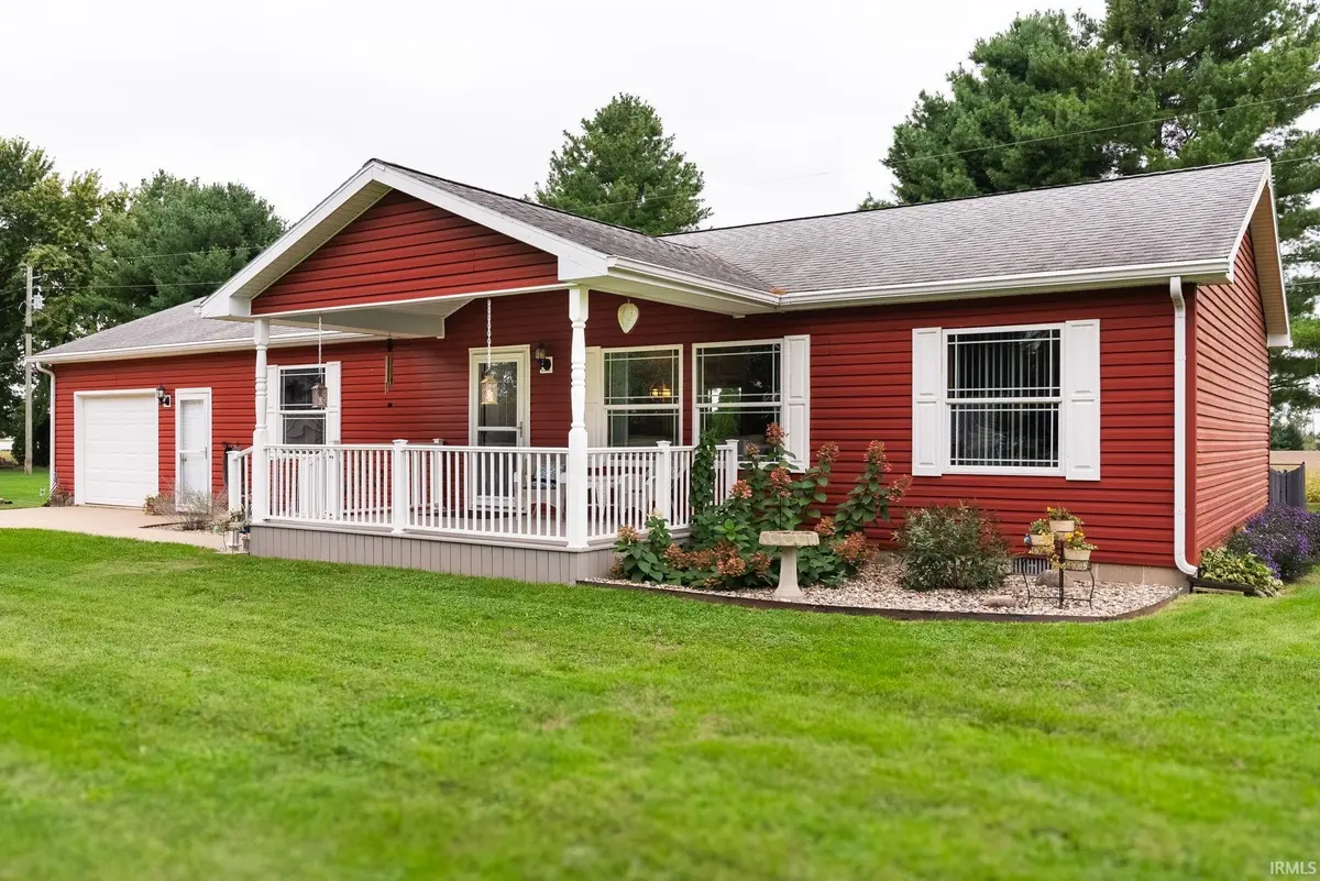 1390 S Meadow DR, Monticello, IN 47960
