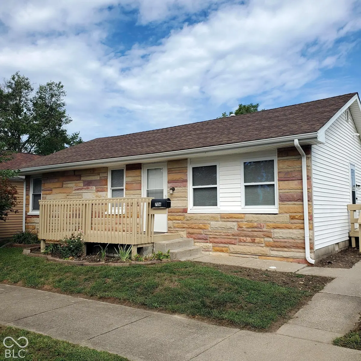 706 W Laurel ST, Seymour, IN 47274