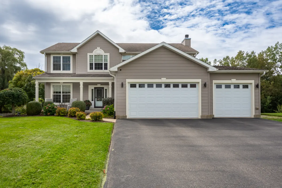 364 Abbey LN, Antioch, IL 60002