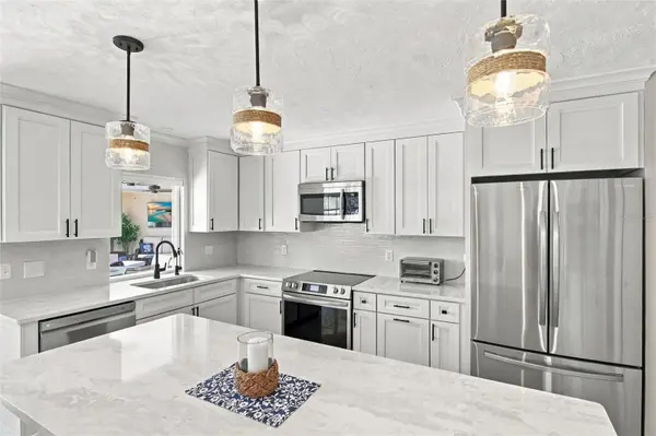1242 PINEBROOK WAY, Venice, FL 34285