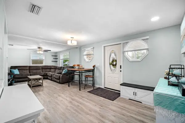 7954 49TH AVE N, St Petersburg, FL 33709