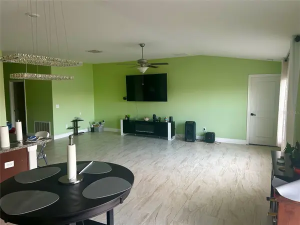 106 CASCADE BEND DR, Ruskin, FL 33570
