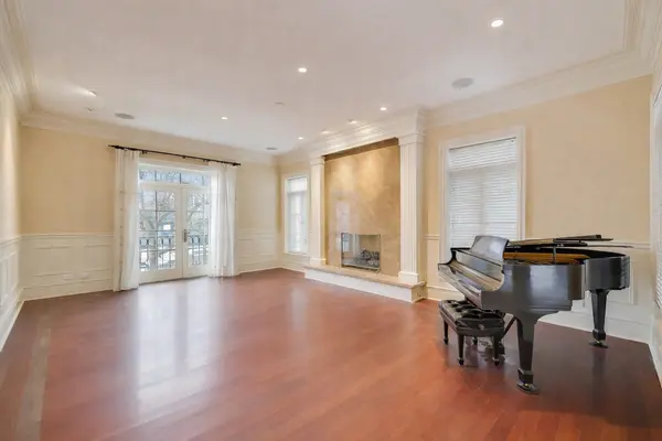 1718 W Wrightwood AVE, Chicago, IL 60614