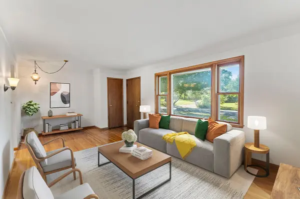 1041 Keefe ST, Eagan, MN 55121