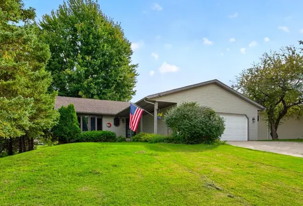 516 4th AVE NE, Byron, MN 55920