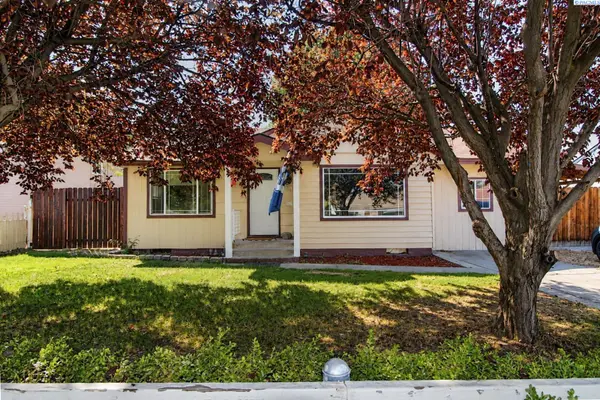 114 S Vancouver Street, Kennewick, WA 99336