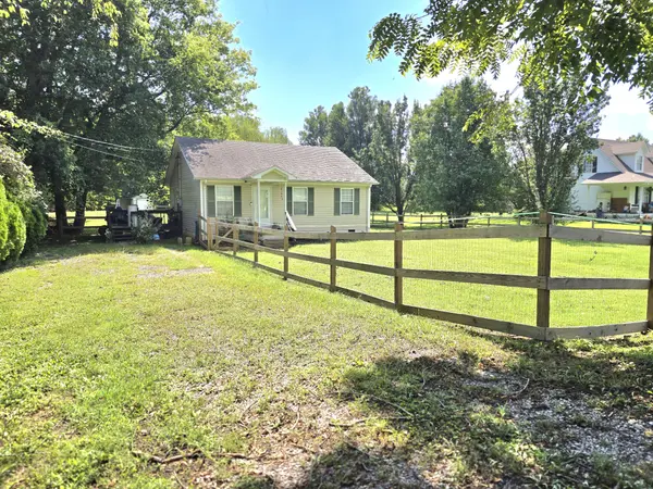 178 Miranda Rd, Cadiz, KY 42211