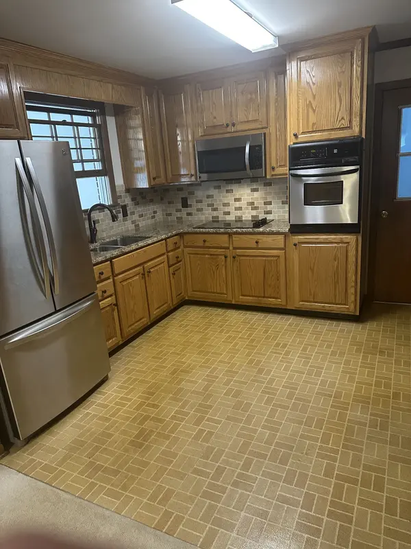 425 Sherwood Dr, Tullahoma, TN 37388