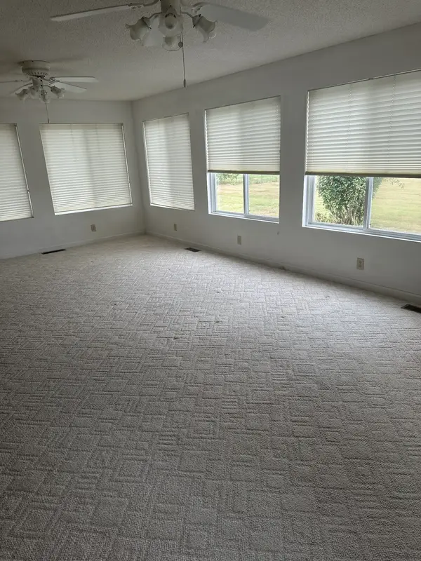 425 Sherwood Dr, Tullahoma, TN 37388
