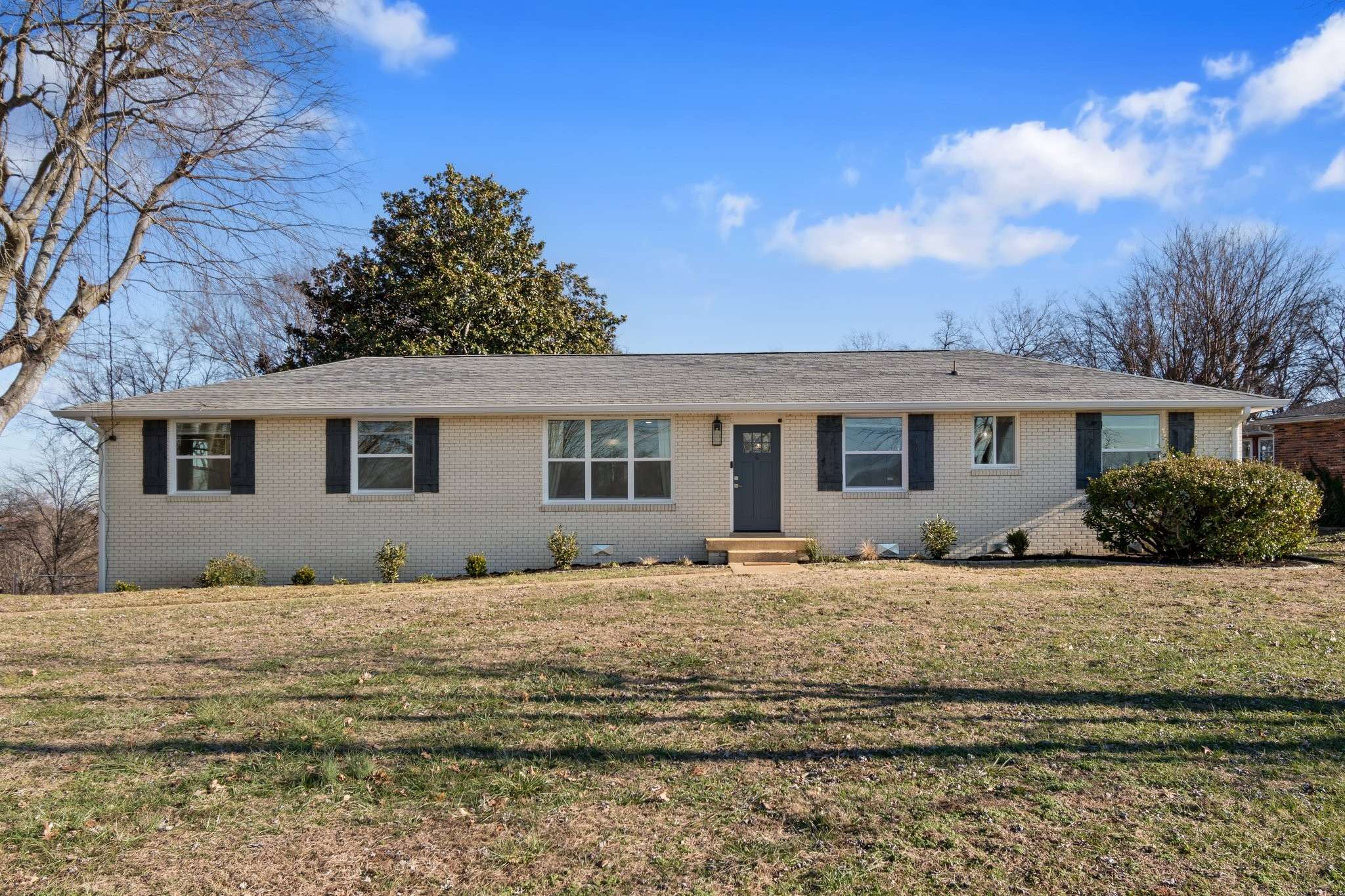148 Colonial Dr, Hendersonville, TN 37075
